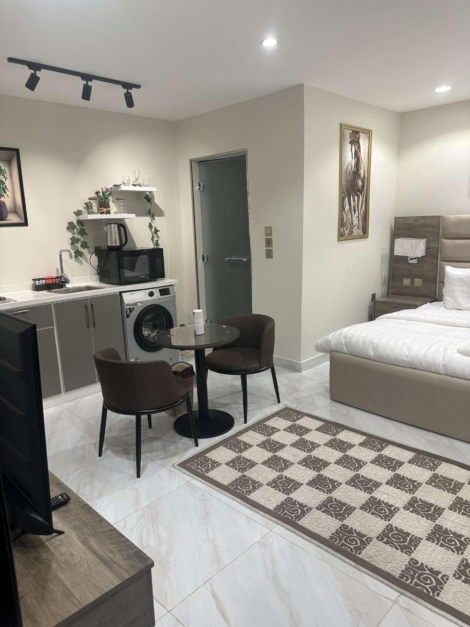 Gold Apartment Duba